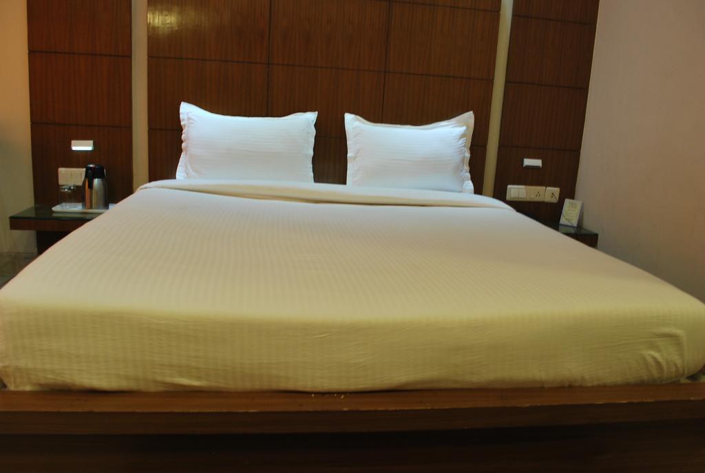 Hotel Basera Brij Bhoomi Vrindāvan Exterior foto