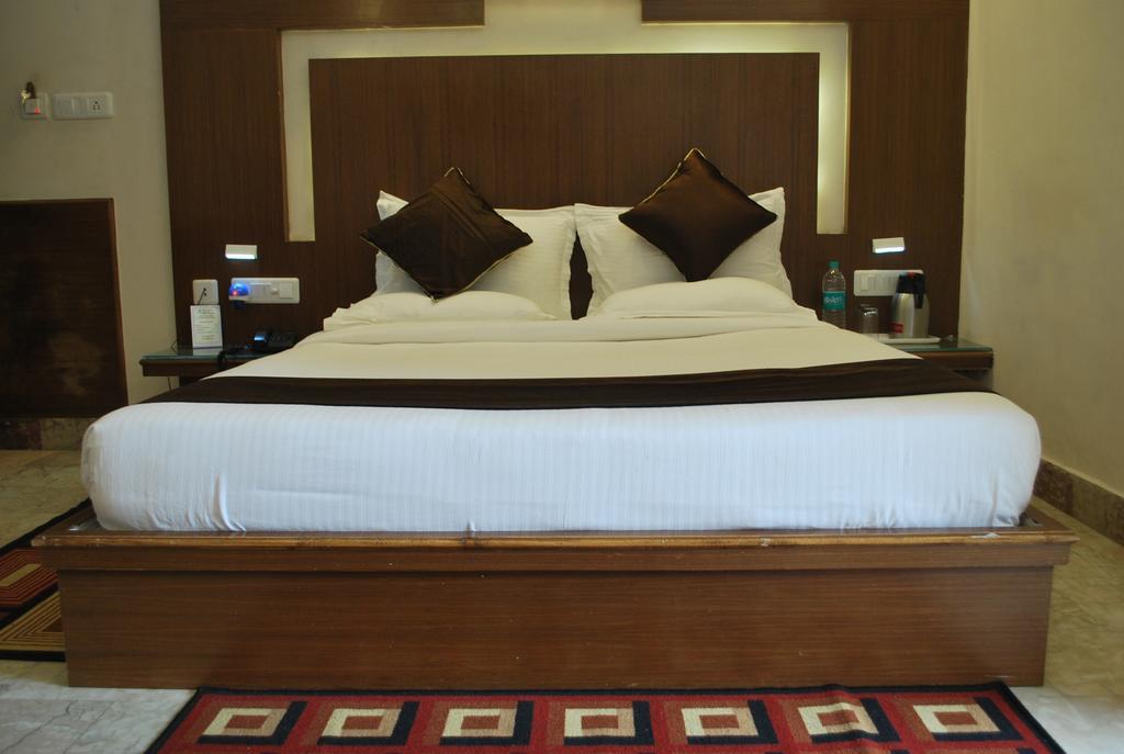 Hotel Basera Brij Bhoomi Vrindāvan Zimmer foto